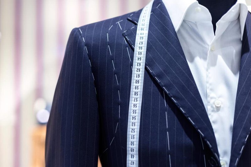 Croitori si croitorese pentru retus costume barbati si dama